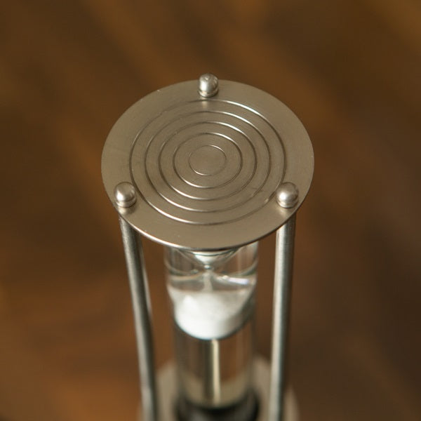 Metal Liquid Hourglass