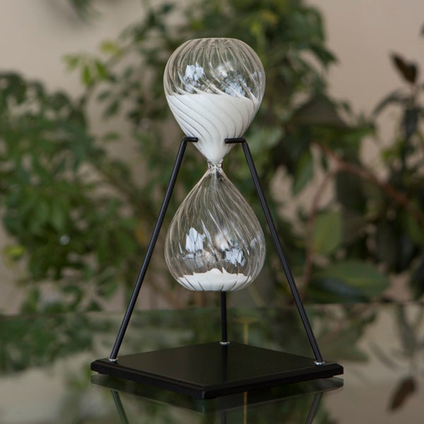 45 Minute Twisted Modern Glass Timer on Stand Black or White