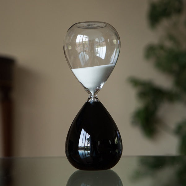 60 Minute Black and White Hourglass