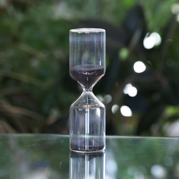 60 Minute Freestanding Glass Timer in Black or White