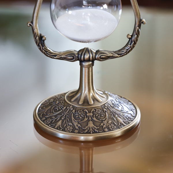 Vintage Flower Rotating Hourglass